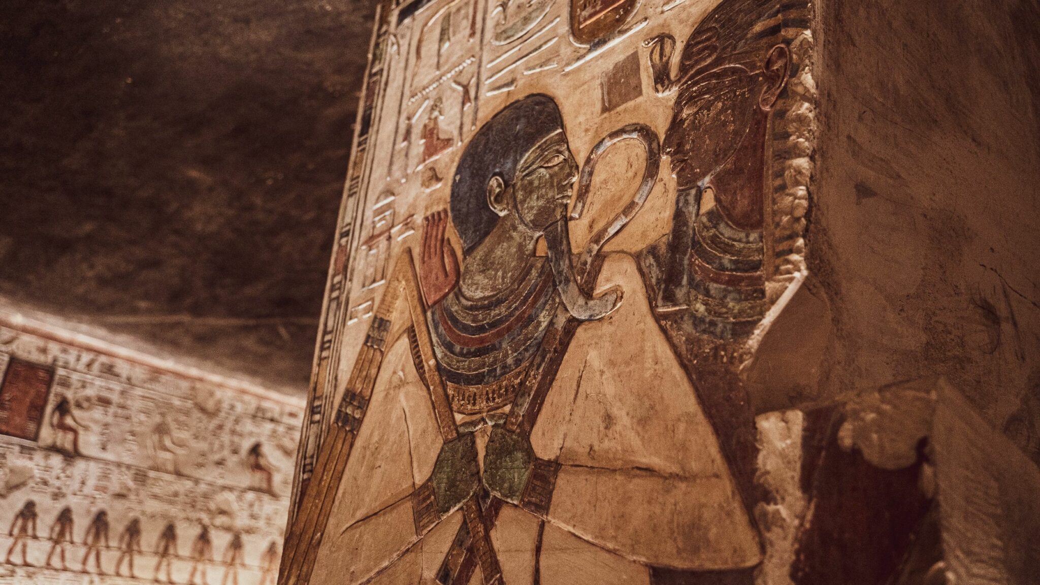 Valleys of Kings and Queens 2 min