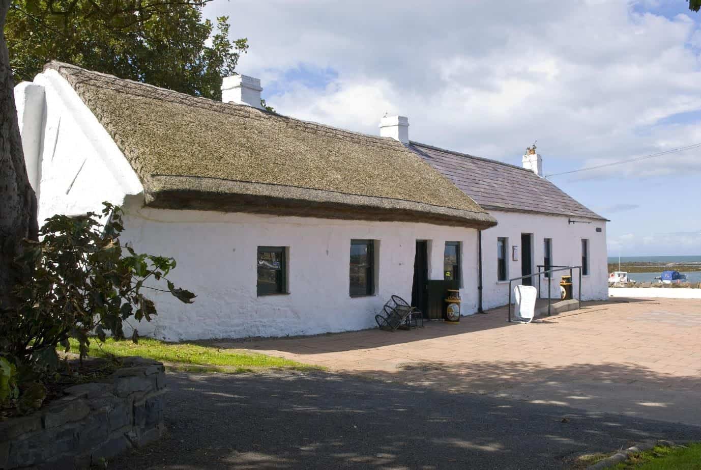 ireland-cockle-row-cottages