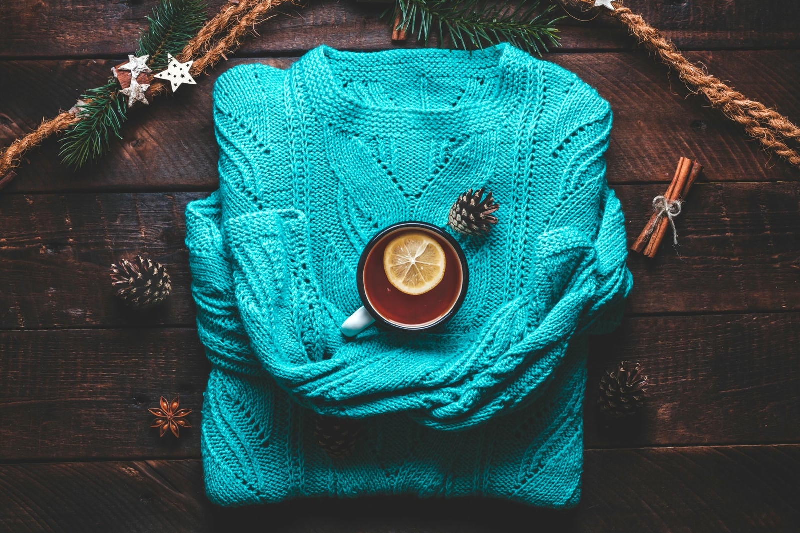 The Timeless Charm of the Aran Jumper: A Symbol of Irish Knitting Tradition